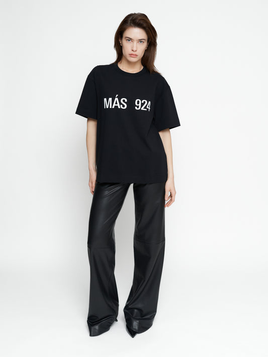 Juodi logo marškinėliai